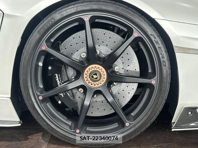 Lamborghini Aventador 2019-03 7327800-15
