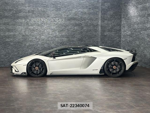 Lamborghini Aventador 2019-03 7327800-26