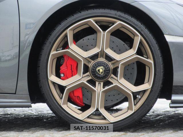 Lamborghini Huracan 2023-08 6244874-6