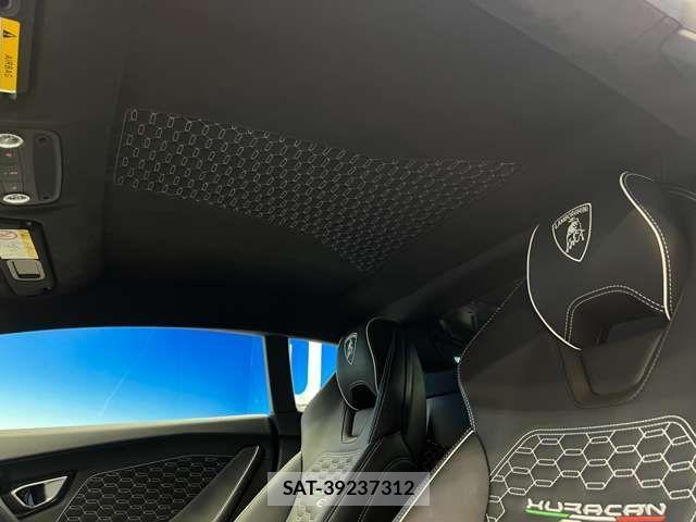 Lamborghini Huracan 2022-06 520336-12