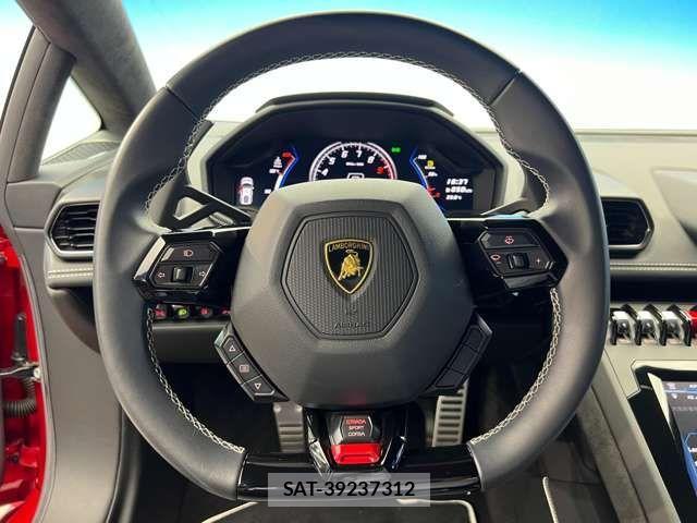 Lamborghini Huracan 2022-06 520336-16