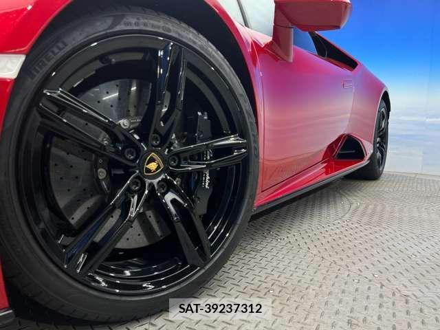 Lamborghini Huracan 2022-06 520336-19