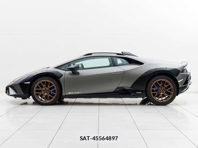 Lamborghini Huracan 2024-02 883506-12
