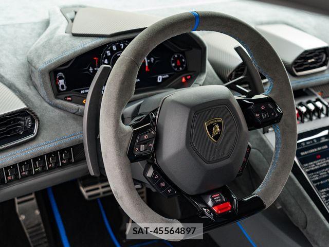 Lamborghini Huracan 2024-02 883506-21