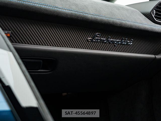 Lamborghini Huracan 2024-02 883506-25