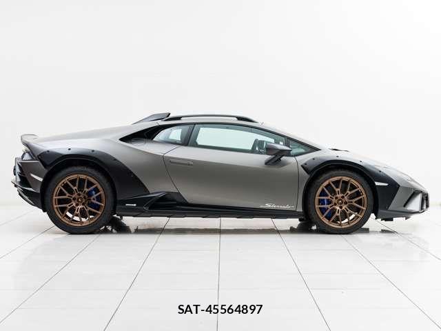 Lamborghini Huracan 2024-02 883506-6