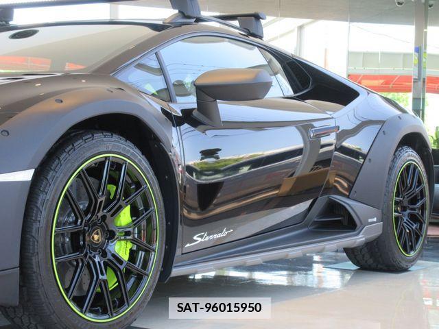 Lamborghini Huracan 2024-01 1007046-5