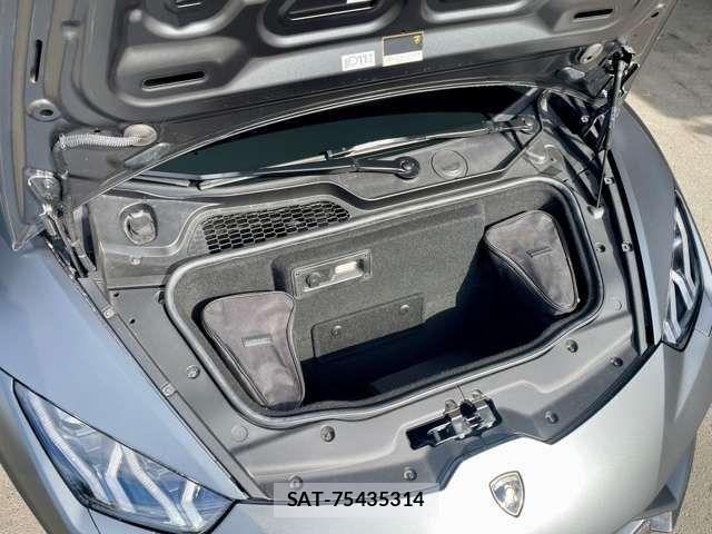Lamborghini Huracan 2016-08 3770802-26