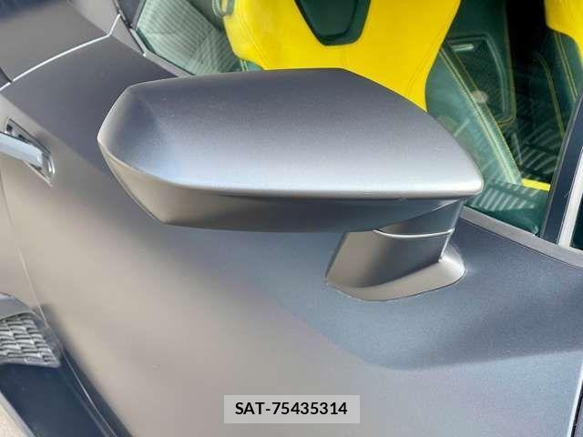Lamborghini Huracan 2016-08 3770802-5
