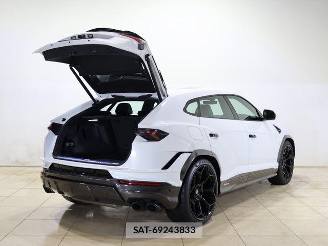 Lamborghini URUS 2024-10 621709-25