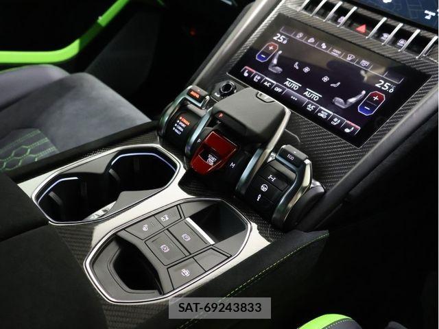Lamborghini URUS 2024-10 621709-4