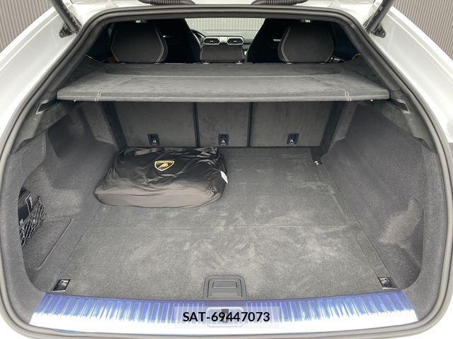 Lamborghini URUS 2025-05 1052970-19