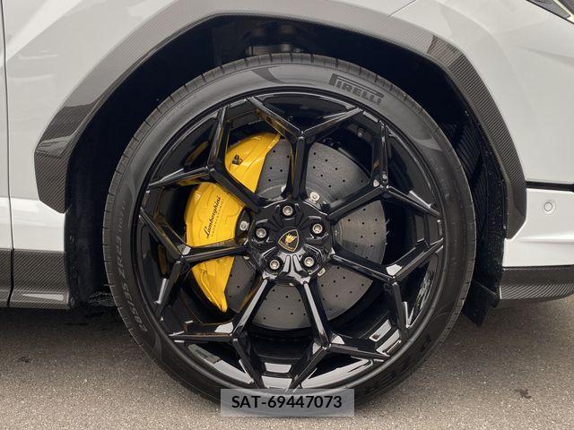 Lamborghini URUS 2025-05 1052970-26