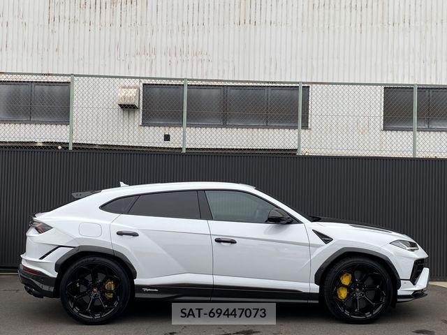 Lamborghini URUS 2025-05 1052970-7