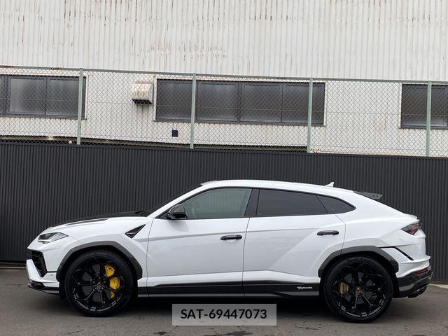 Lamborghini URUS 2025-05 1052970-8