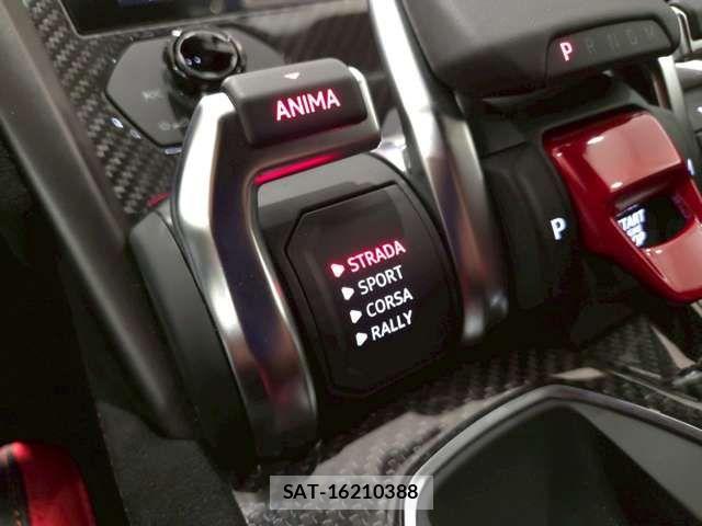 Lamborghini URUS 2025-02 1380969-9