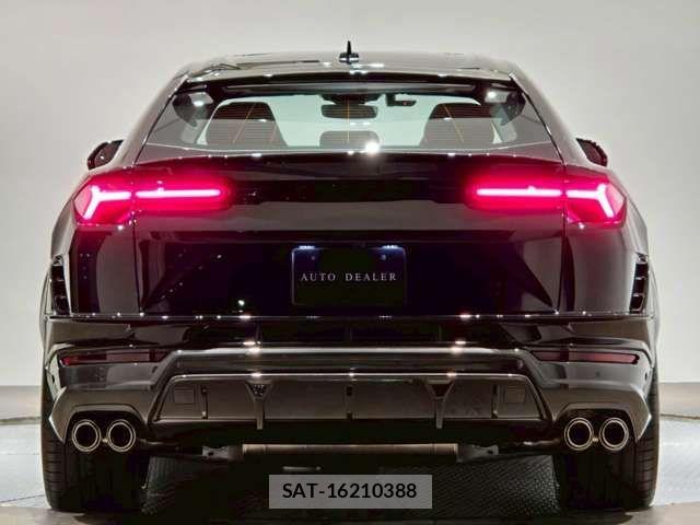 Lamborghini URUS 2025-02 1380969-18