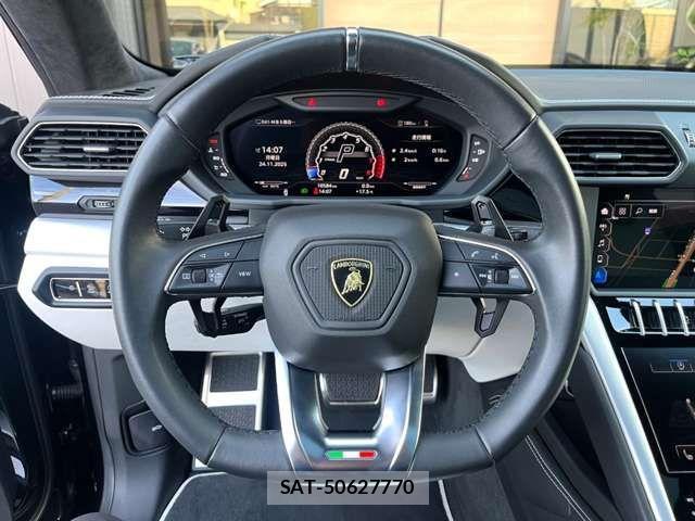 Lamborghini URUS 2019-08 2081115-5