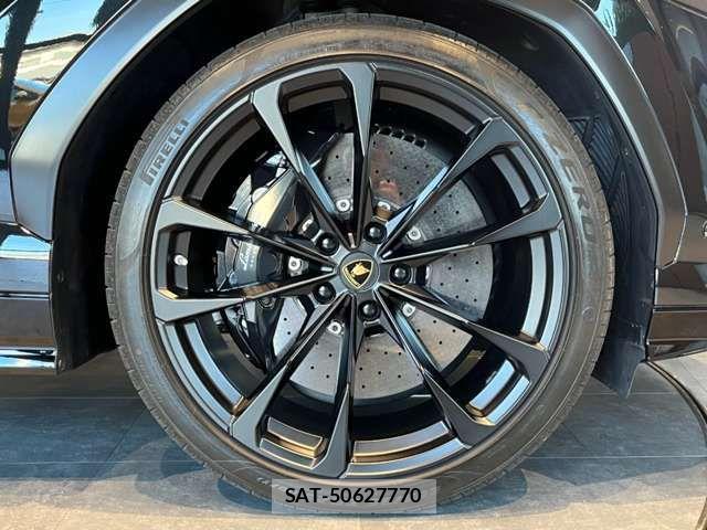 Lamborghini URUS 2019-08 2081115-2