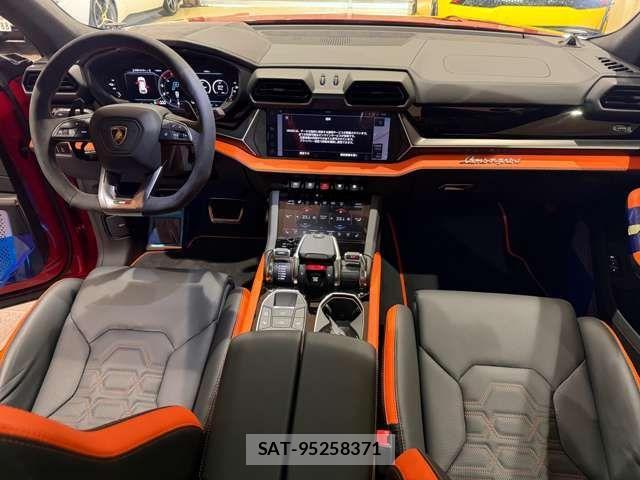 Lamborghini URUS 2025-05 2099783-9