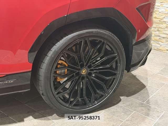 Lamborghini URUS 2025-05 2099783-19
