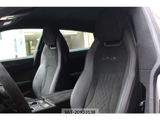Lamborghini URUS 2025-05 3673413-14