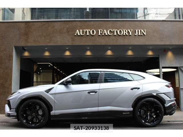 Lamborghini URUS 2025-05 3673413-4