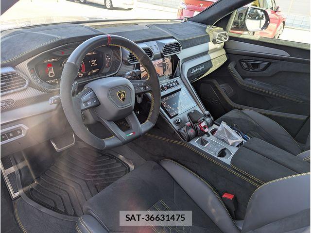 Lamborghini URUS 2024-06 6612593-1