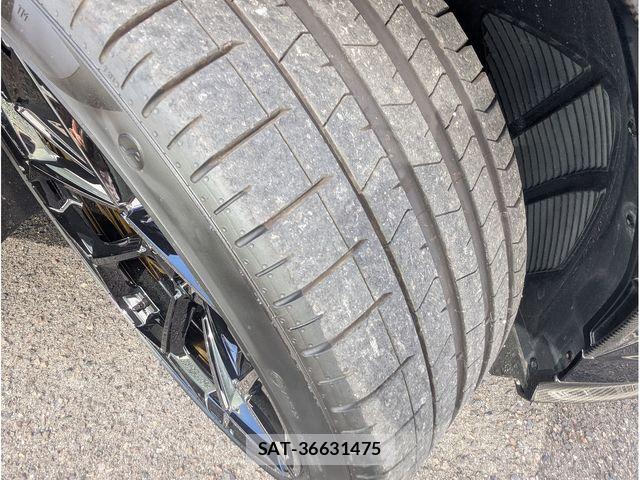 Lamborghini URUS 2024-06 6612593-28