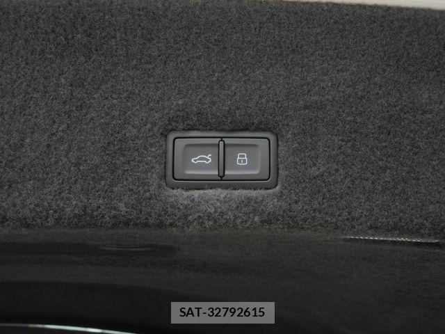 Lamborghini URUS 2025-06 7220457-11