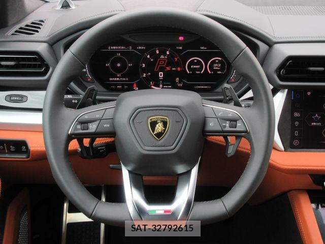 Lamborghini URUS 2025-06 7220457-20