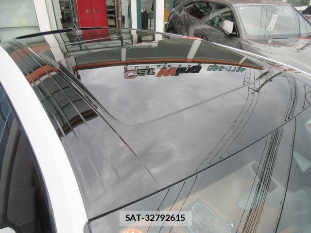Lamborghini URUS 2025-06 7220457-7