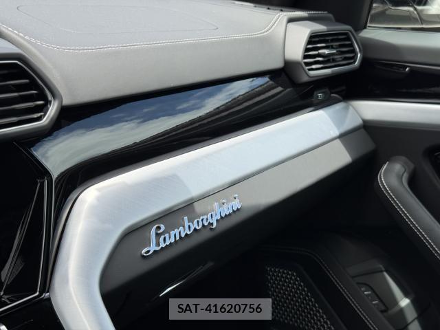 Lamborghini URUS 2022-02 7220447-16