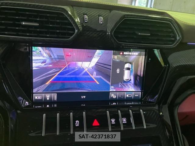 Lamborghini URUS 2021-12 7272143-21