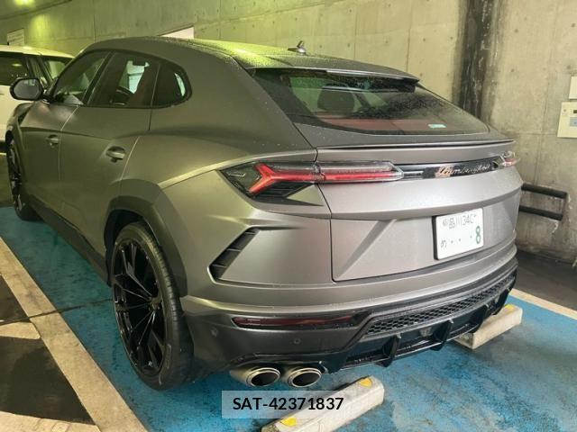 Lamborghini URUS 2021-12 7272143-4