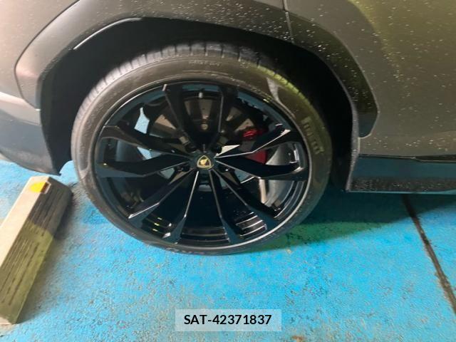 Lamborghini URUS 2021-12 7272143-7