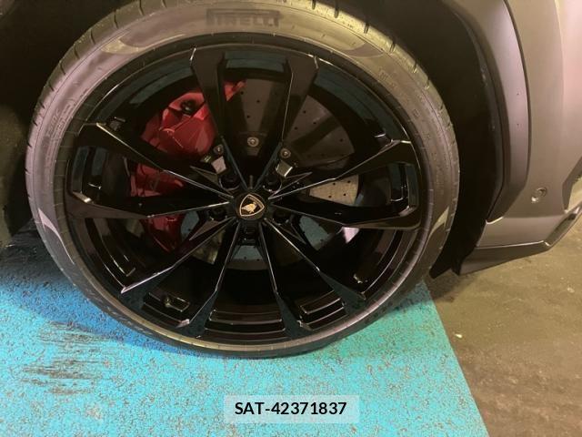 Lamborghini URUS 2021-12 7272143-8
