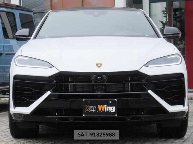 Lamborghini URUS 2025-10 7358325-2