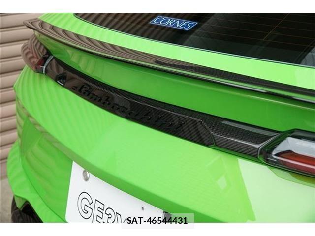 Lamborghini URUS 2024-12 7724701-13