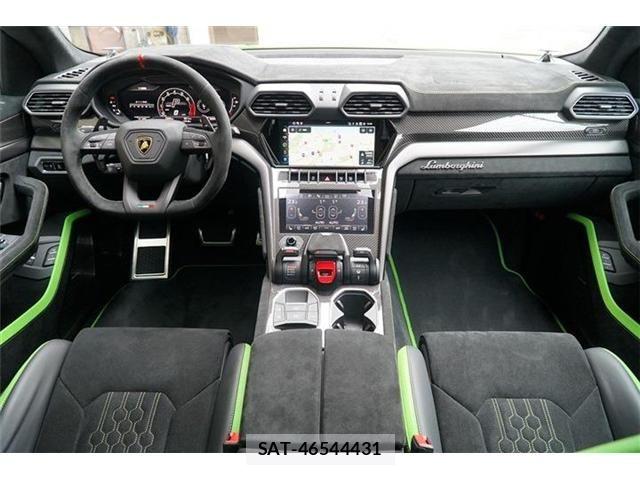 Lamborghini URUS 2024-12 7724701-19