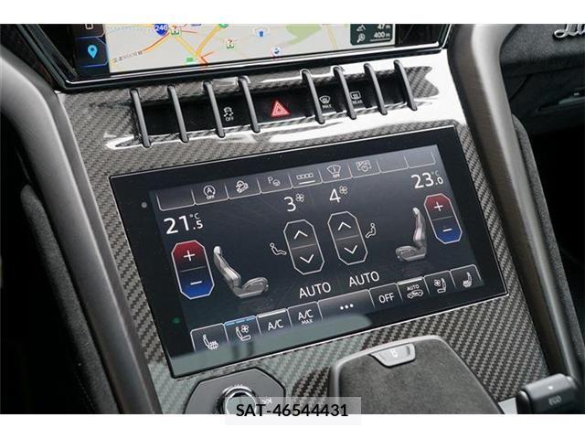 Lamborghini URUS 2024-12 7724701-25