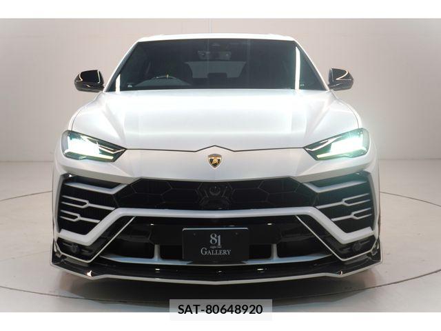 Lamborghini URUS 2019-08 8366541-1