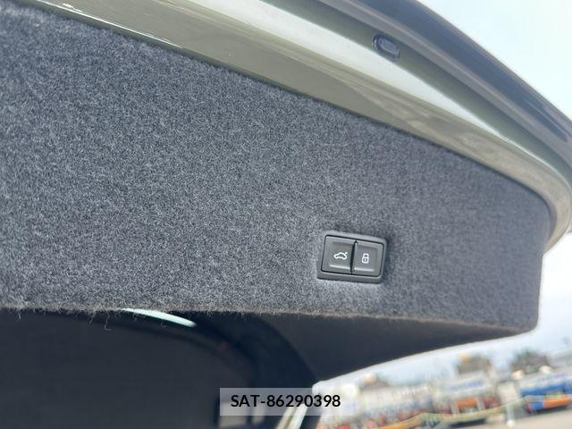 Lamborghini URUS 2026-07 8366543-12