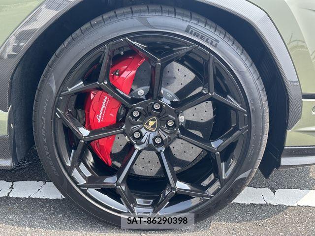 Lamborghini URUS 2026-07 8366543-13