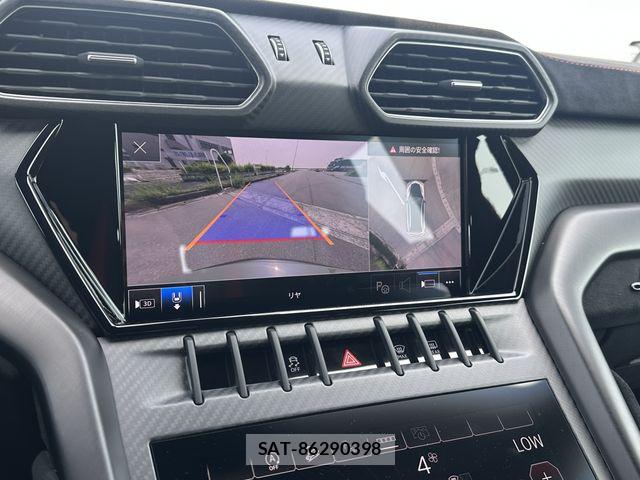 Lamborghini URUS 2026-07 8366543-4
