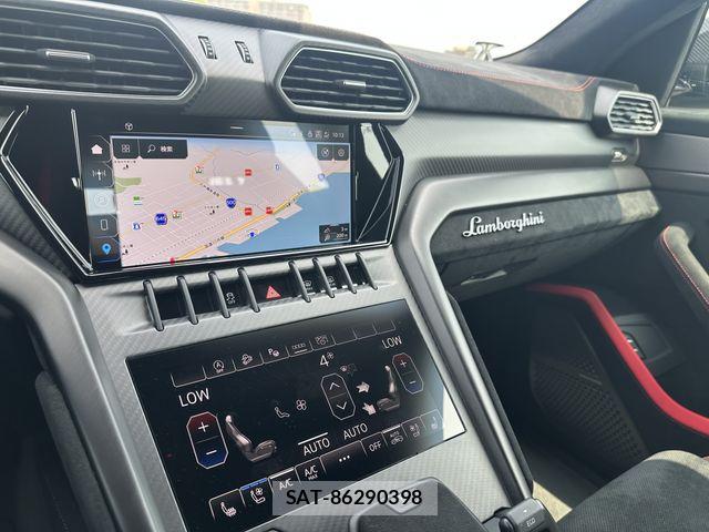 Lamborghini URUS 2026-07 8366543-7