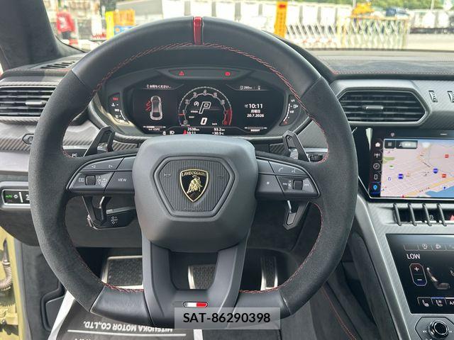 Lamborghini URUS 2026-07 8366543-8
