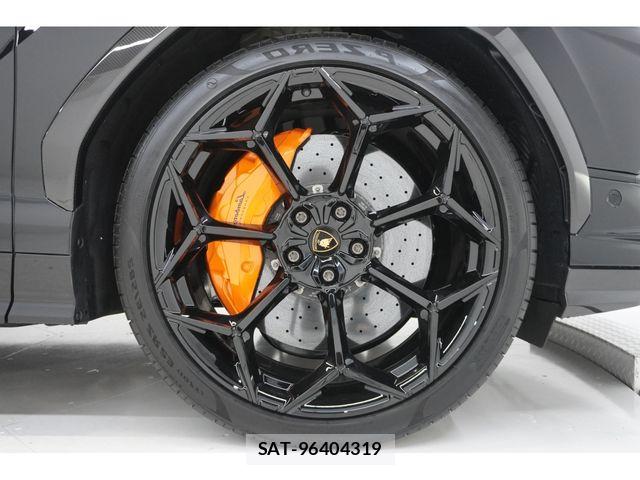 Lamborghini URUS 2023-06 8525407-9