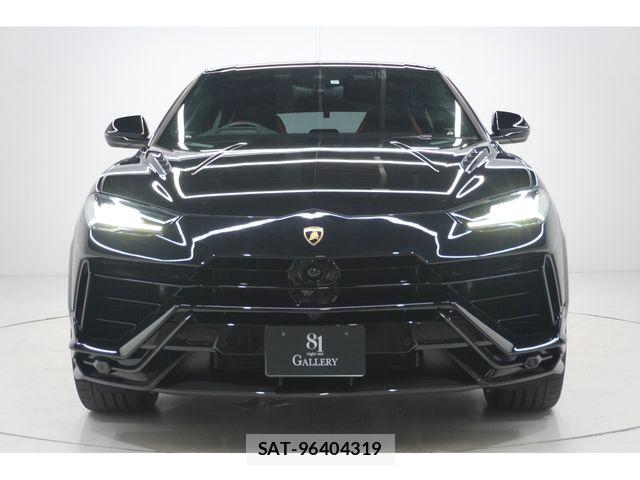 Lamborghini URUS 2023-06 8525407-1