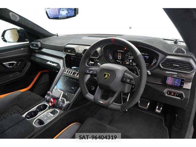 Lamborghini URUS 2023-06 8525407-20